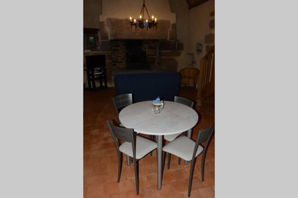 Gîte 3 pers Jacuzzi, possibilité table d'hôtes le soir Treduder Esterno foto