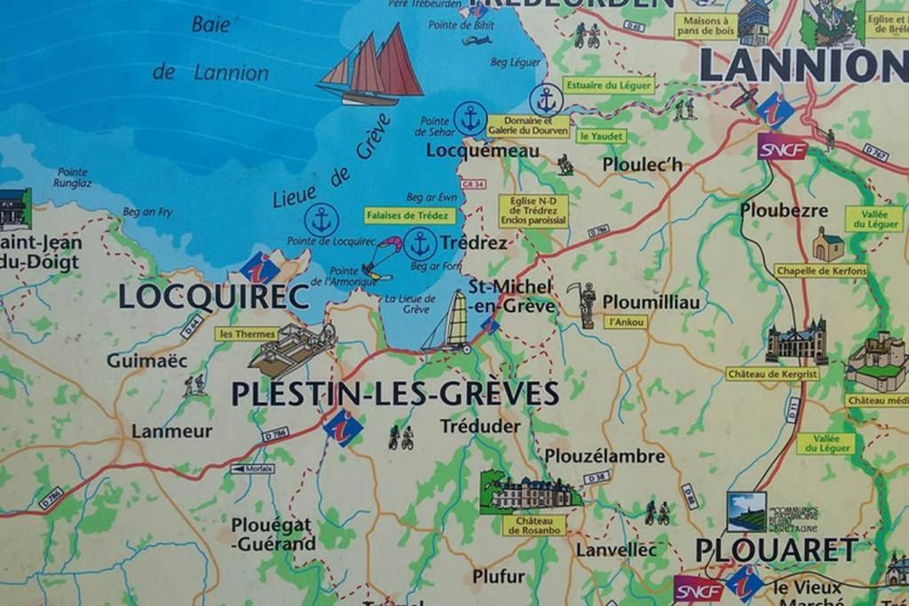 Gîte 3 pers Jacuzzi, possibilité table d'hôtes le soir Treduder Esterno foto